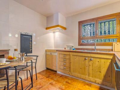 WINTER: Historische Finca -DH  mit Kamin in absolut ruhiger Lage in Orient- West --- F 04 WT