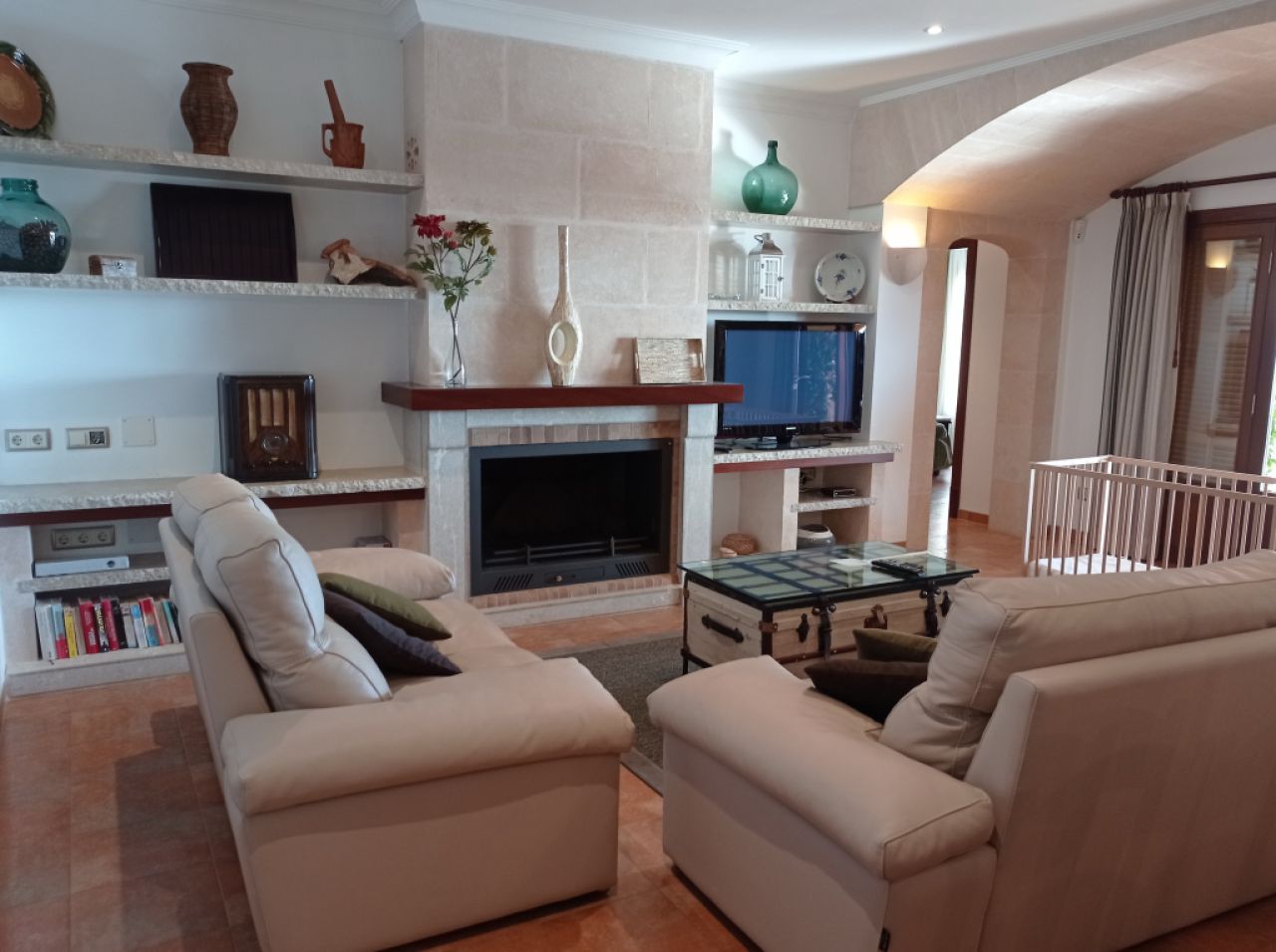 WINTER: Imposante Finca mit Pool, Heizung und schönem Ausblick -- F 02 WT