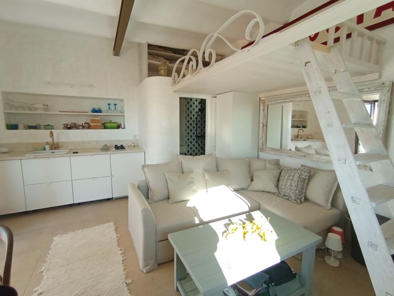 WINTER: Kleines Häuschen in den Bergen bei Felanitx --- C 11 WT