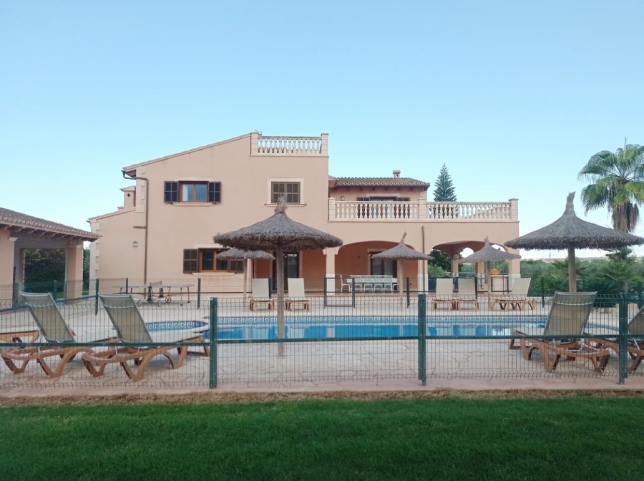 WINTER: Moderne und grosse Finca mit Pool bei Ses Salines -- F 37 WT