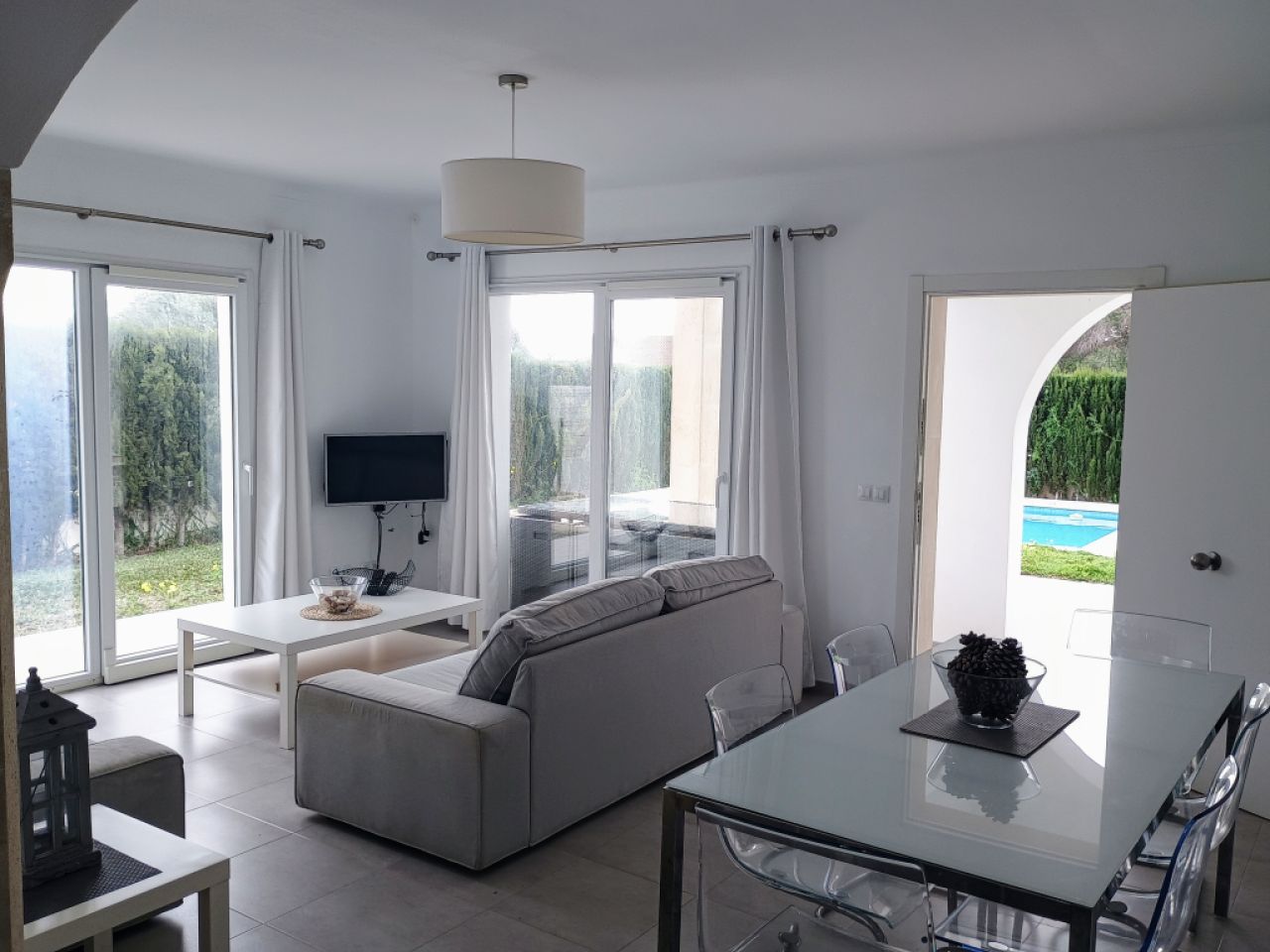 WINTER: Modernes 2 Etagenchalet mit AC, Pool in ruhiger Lage von Estanyol - CH 15 WT