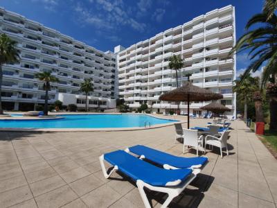 WINTER: Modern apartment with communal pool and tennis court at the port of Alcudia --- AP 24 WT