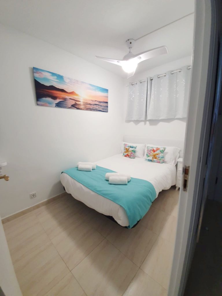 WINTER: Modernes Ap mit Gemeinschaftspool und Tennisplatz am Hafen von Alcudia --- AP 24 WT