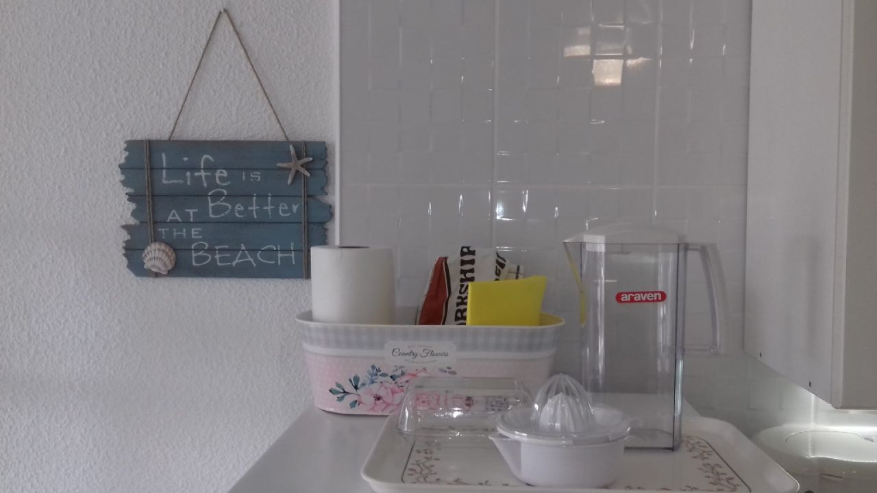 Winter: Modernes Apartment mit Gem Pool und Tennisplatz am Hafen von Alcudia -- AP 23 WT