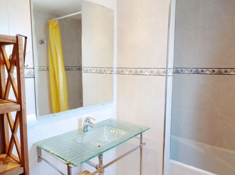 WINTER: Modern chalet with heating, garden and BBQ in Marina Dor II - Cala Dor -- CH 19 WT