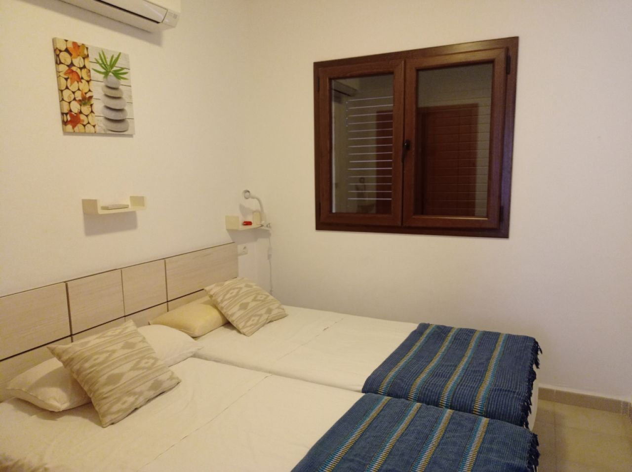 WINTER: Modern chalet with heating, garden and BBQ in Marina Dor II - Cala Dor -- CH 19 WT