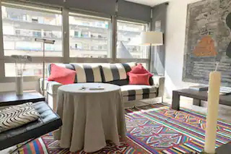 WINTER: Neurenovierte Wohnung mit Heizung und Fahrstuhl in Zone St Catalina- Palma  WT