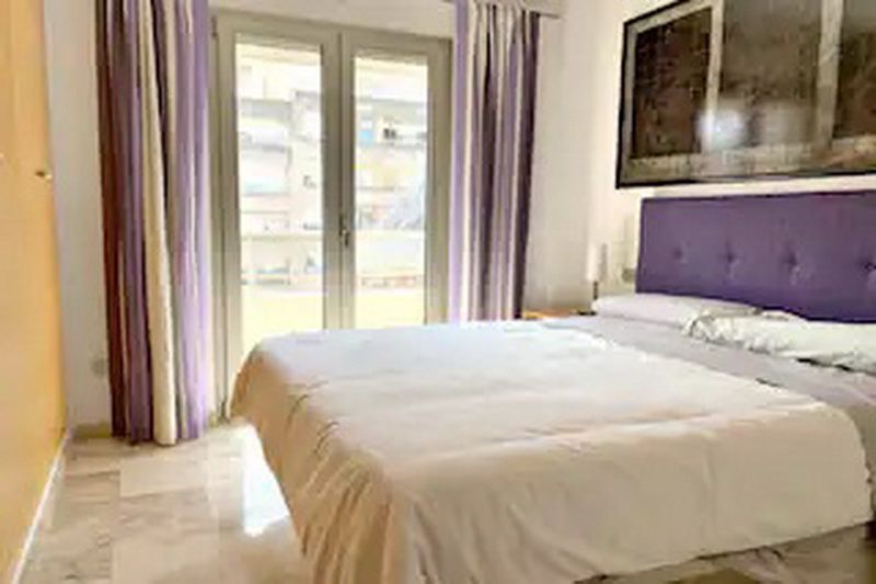 WINTER: Neurenovierte Wohnung mit Heizung und Fahrstuhl in Zone St Catalina- Palma  WT