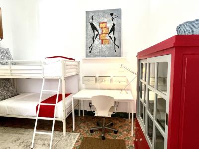 WINTER: Parterre Dorfhaus mit Innenhof nahe des Hafens von Colonia St Jordi -- DH 01 WT