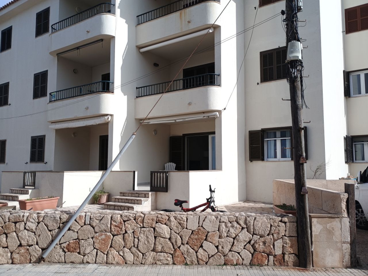 WINTER: Ground floor apartment with front terrace and sea view in Colonia St. Jordi -- AP 31 WT