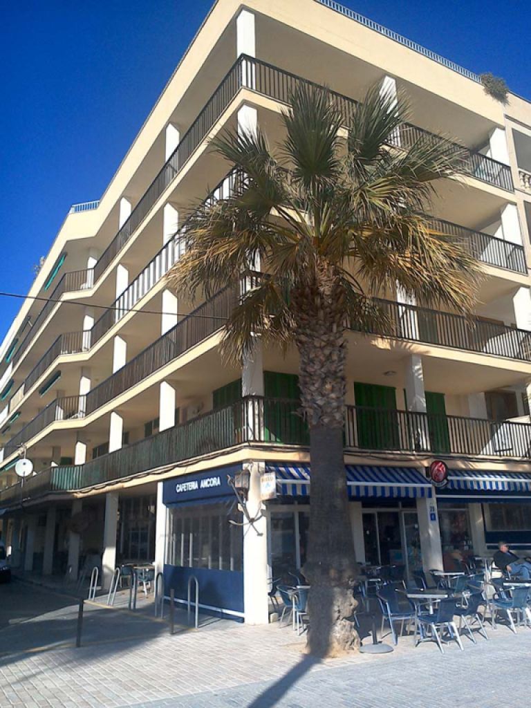 WINTER: Renovated and modern apartment in 1st place Line of the Port of Colonia St Jordi-- AP 08 WT