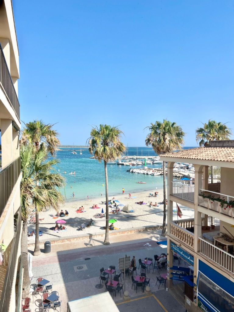 WINTER: Renovated and modern apartment in 1st place Line of the Port of Colonia St Jordi-- AP 08 WT