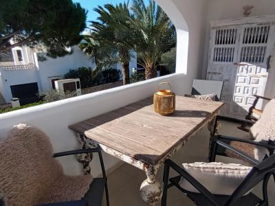 Invierno: Elegante apartamento con 3 terrazas y calefacción en Cala Santanyi -- AP 30 WT