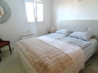 Invierno: Elegante apartamento con 3 terrazas y calefacción en Cala Santanyi -- AP 30 WT