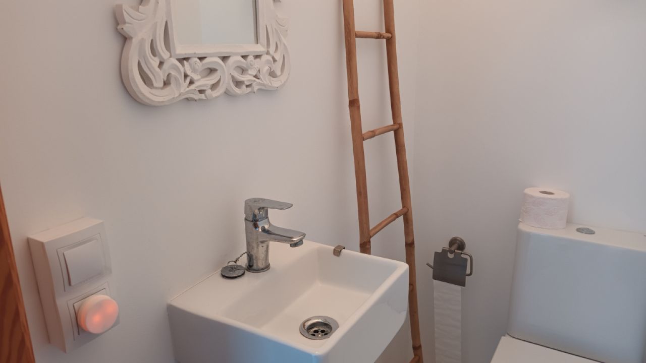 Invierno: Elegante apartamento con 3 terrazas y calefacción en Cala Santanyi -- AP 30 WT