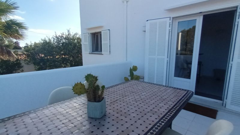 Invierno: Elegante apartamento con 3 terrazas y calefacción en Cala Santanyi -- AP 30 WT