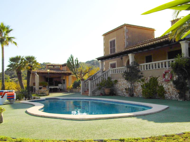 WInter: Preciosa finca con calefacción y vistas al mar en S Horta --- F 12 WT