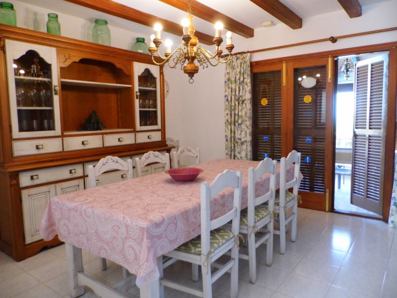 WInter: Preciosa finca con calefacción y vistas al mar en S Horta --- F 12 WT