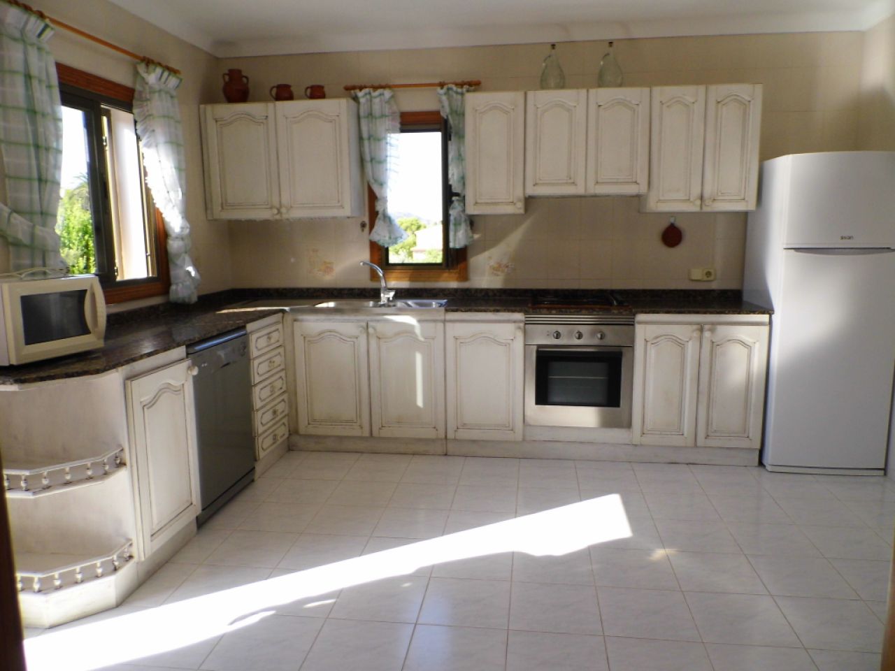 WInter: Preciosa finca con calefacción y vistas al mar en S Horta --- F 12 WT