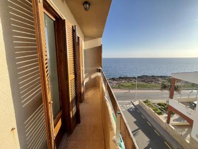 Winter: Sonniges Apartment mit Terrasse in 1. Linie von Sa Rapita -- AP 06 WT