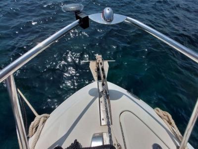 WINTER PRICE: Motorboat Sea Ray 260 Sundancer with berth until March