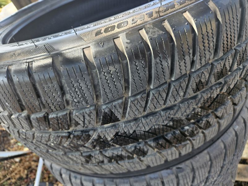 Winter tyres as good as new