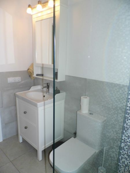 WINTERSAISON 24/ 25: Ebenerdige und hochmoderne Finca bei Manacor --- F 06 WT