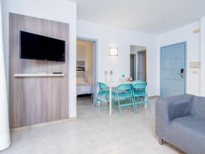 WINTERSAISON: Moderne, helle Apts mit Terrassen in Colonia St Jordi-- AP 16 WT