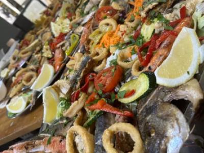 We offer food service