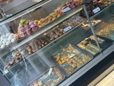 We offer food service