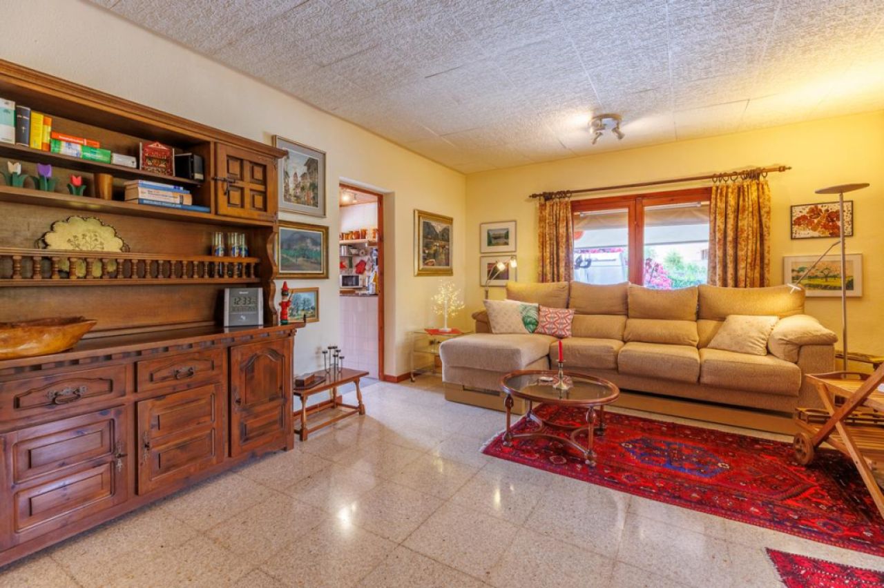 House with guest apartment in Bonaire Alcudia