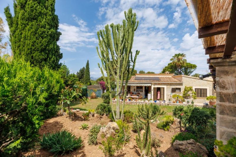 House with guest apartment in Bonaire Alcudia