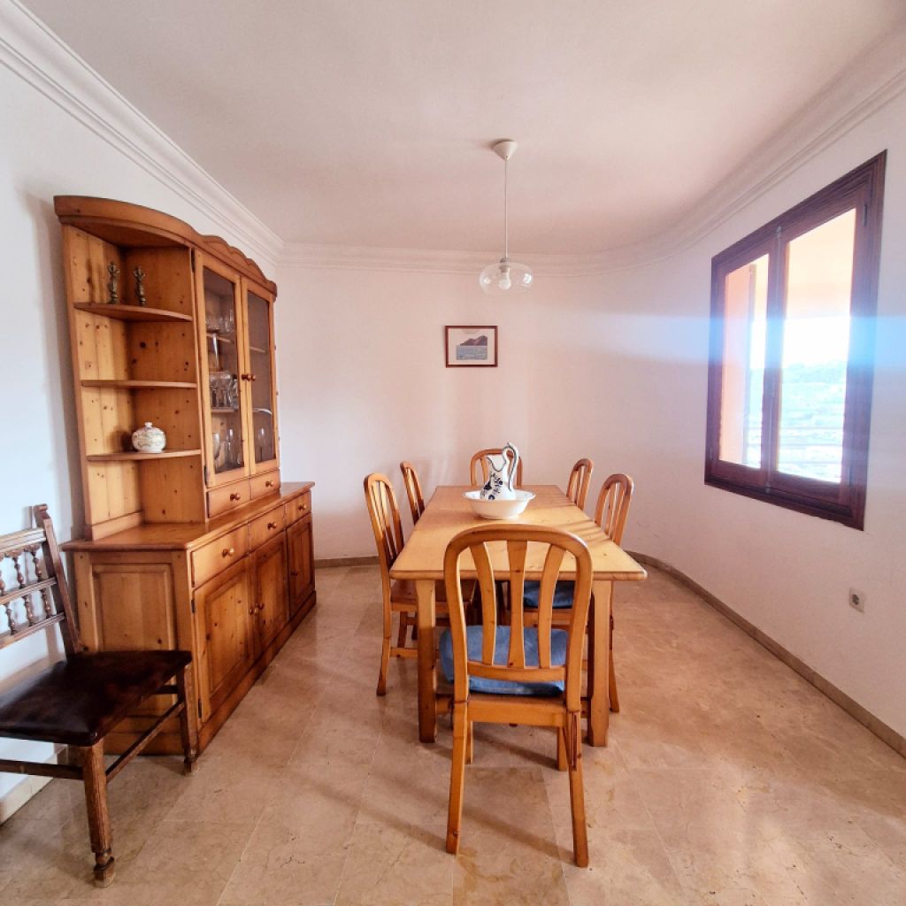 First floor apartment in Porto Cristo, next to the river and the beach