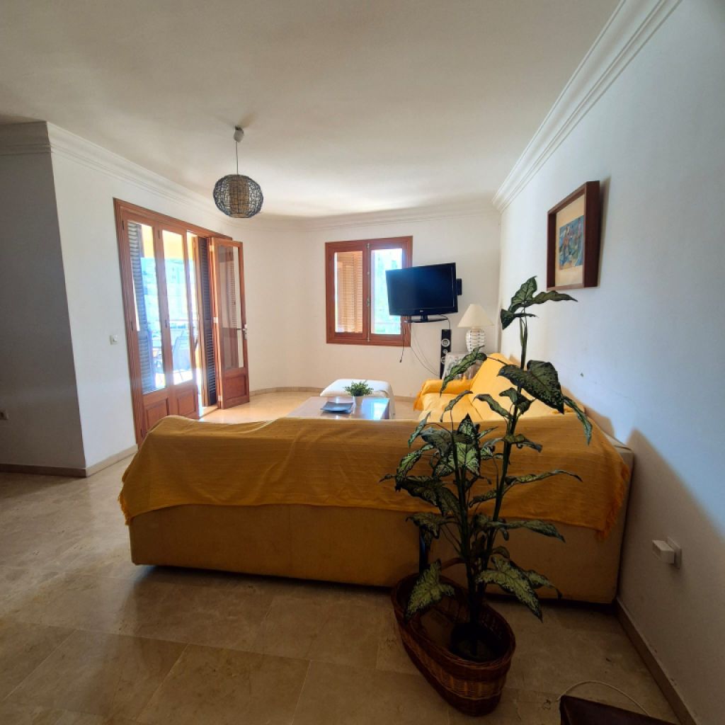 First floor apartment in Porto Cristo, next to the river and the beach