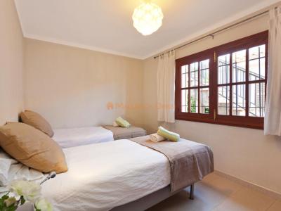 apartment on the front line in Cala Mandia