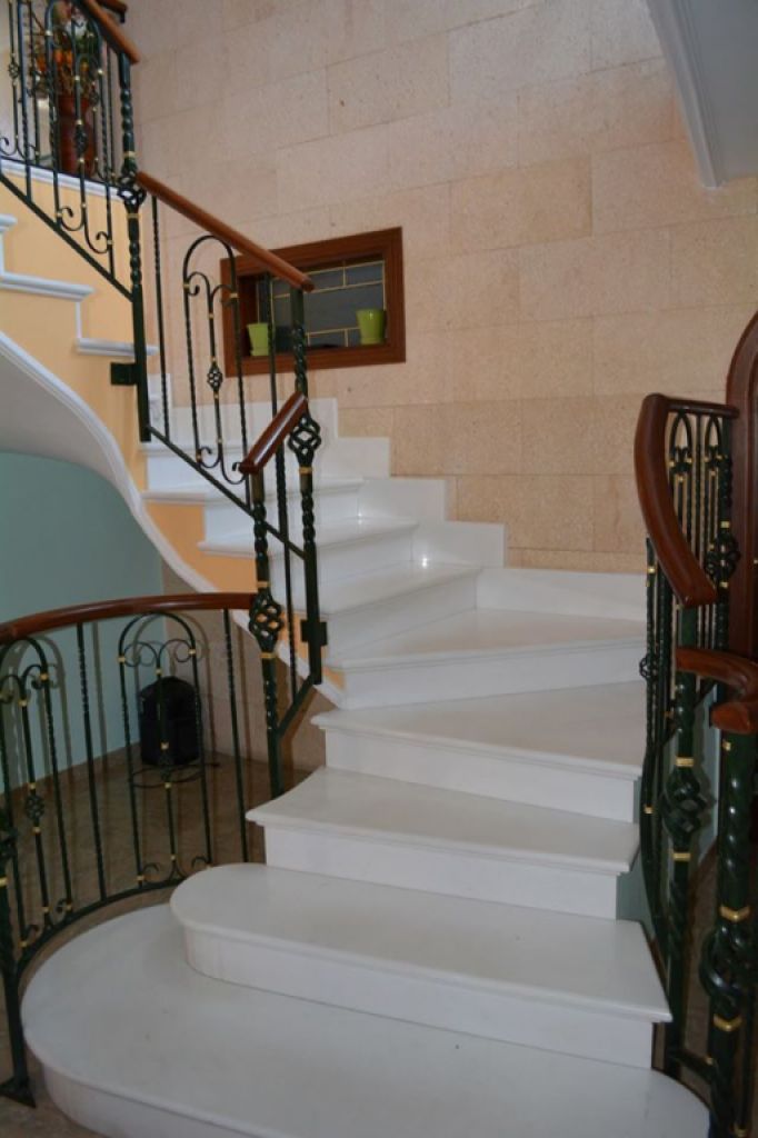 Wohnung mit Bäckerei, Restaurant, Karaoke Bar mit Meerblick von der Terrasse