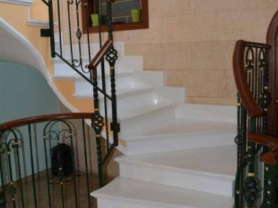 Wohnung mit Bäckerei, Restaurant, Karaoke Bar mit Meerblick von der Terrasse