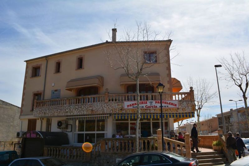 Wohnung mit Bäckerei, Restaurant, Karaoke Bar mit Meerblick von der Terrasse