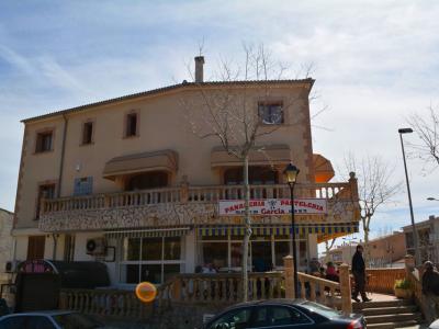 Wohnung mit Bäckerei, Restaurant, Karaoke Bar mit Meerblick von der Terrasse
