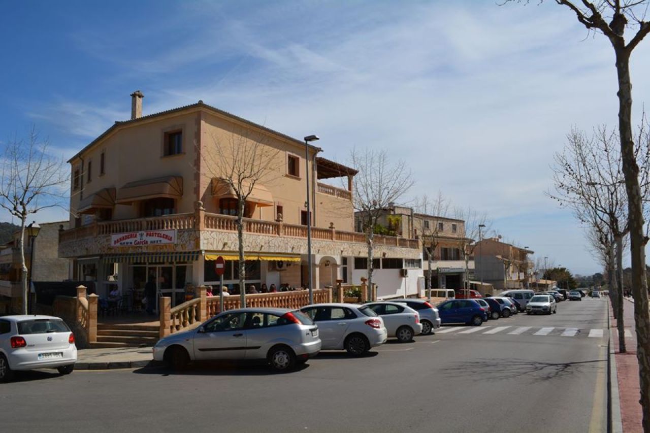 Wohnung mit Bäckerei, Restaurant, Karaoke Bar mit Meerblick von der Terrasse