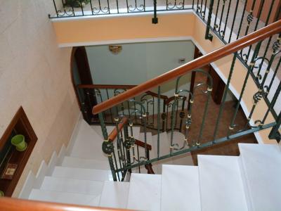 Wohnung mit Bäckerei, Restaurant, Karaoke Bar mit Meerblick von der Terrasse