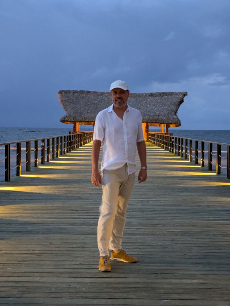 Wohnung - WG-Zimmer - Appartement ab April gesucht