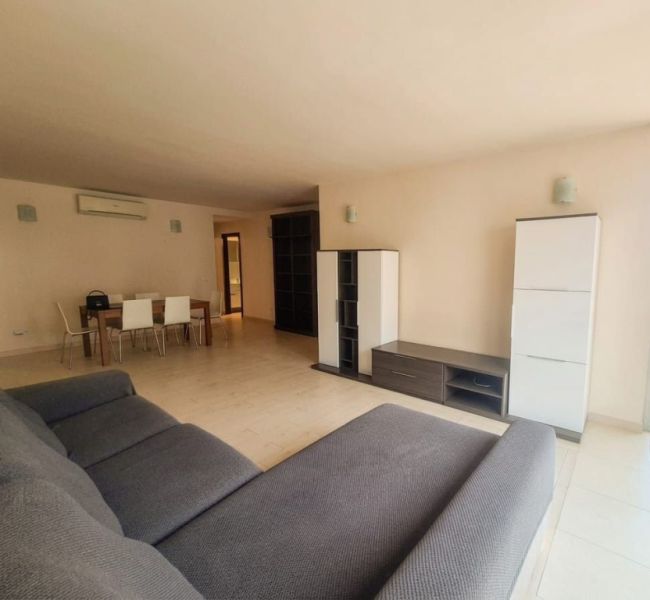 Apartment for rent in Manacor, area behind the cinema complex.