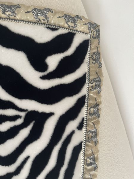 Wohnungs-Auflösung Portals, Decke/Bettüberwurf