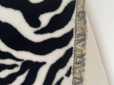 Wohnungs-Auflösung Portals, Decke/Bettüberwurf