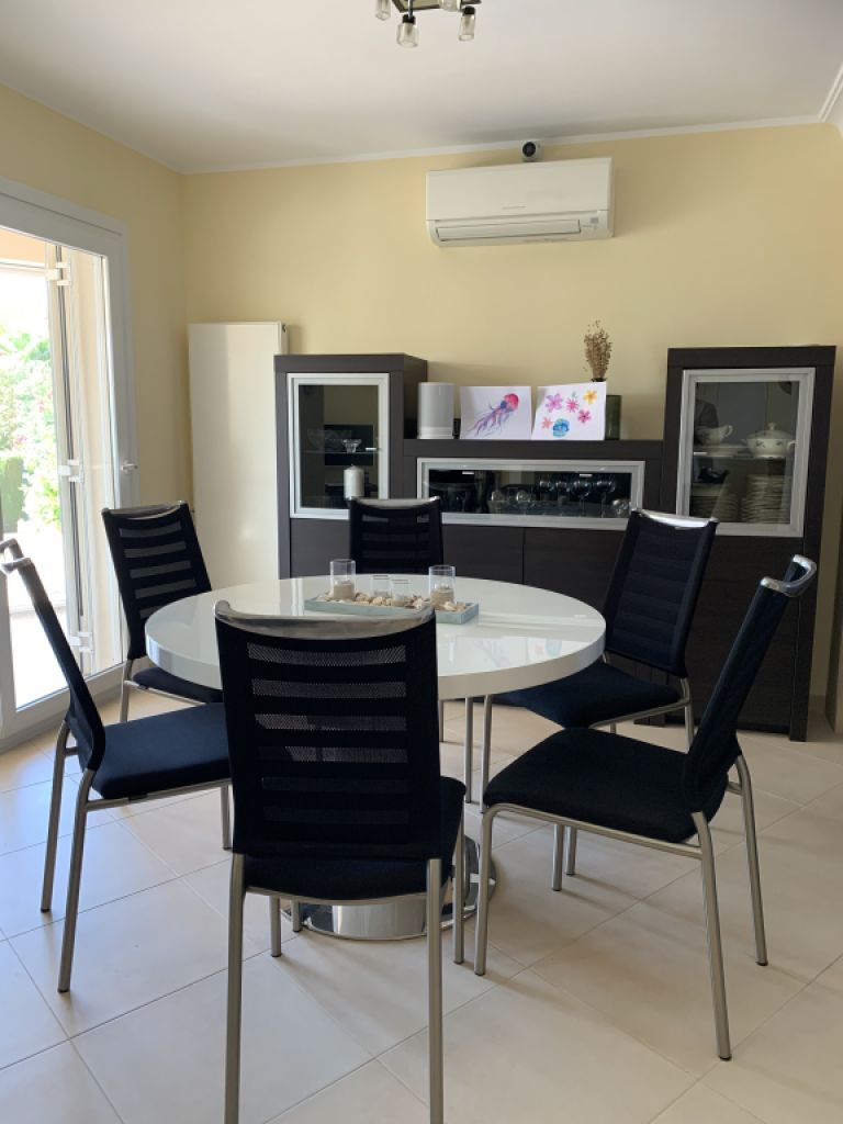 Wohnzimmer, Esszimmer