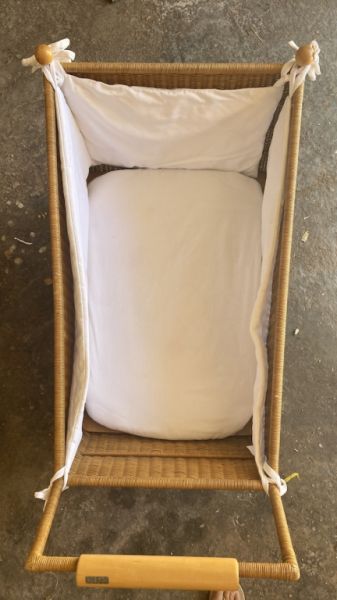 Wunderschöne Baby Wiege/Bett