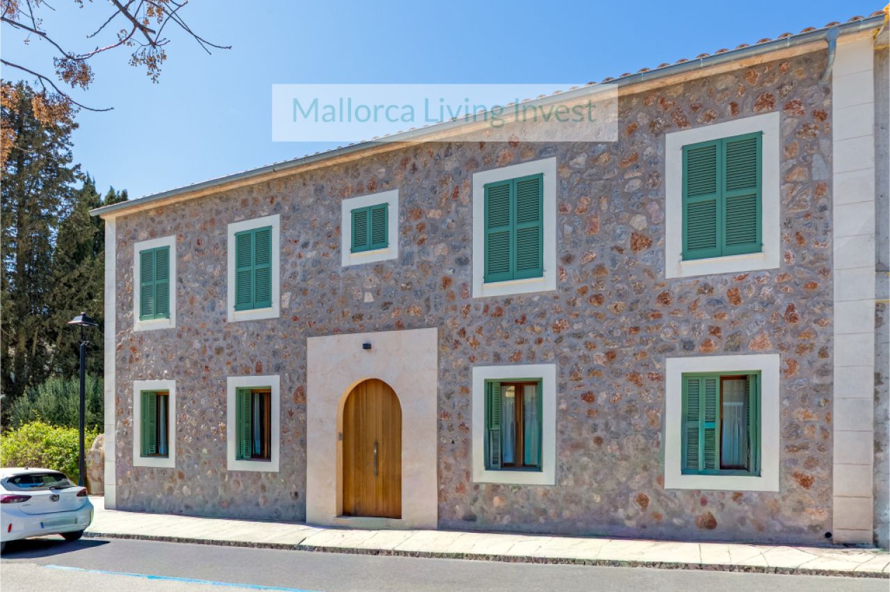 Wunderschöne Erdgeschosswohnung mit Terrasse und Stellplatz in Valldemossa