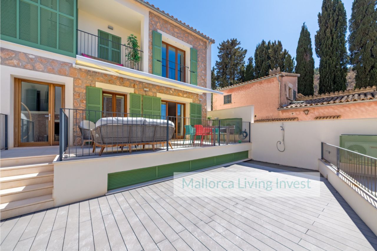 Wunderschöne Erdgeschosswohnung mit Terrasse und Stellplatz in Valldemossa