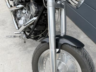 Wunderschöne Harley Dyna Custom | 1450cc Twin Cam | 230er Heckumbau | Matt Black